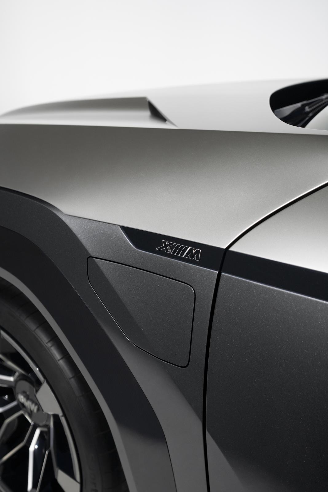 Name:  BMW_Concept_XM_08.jpg
Views: 15103
Size:  104.3 KB