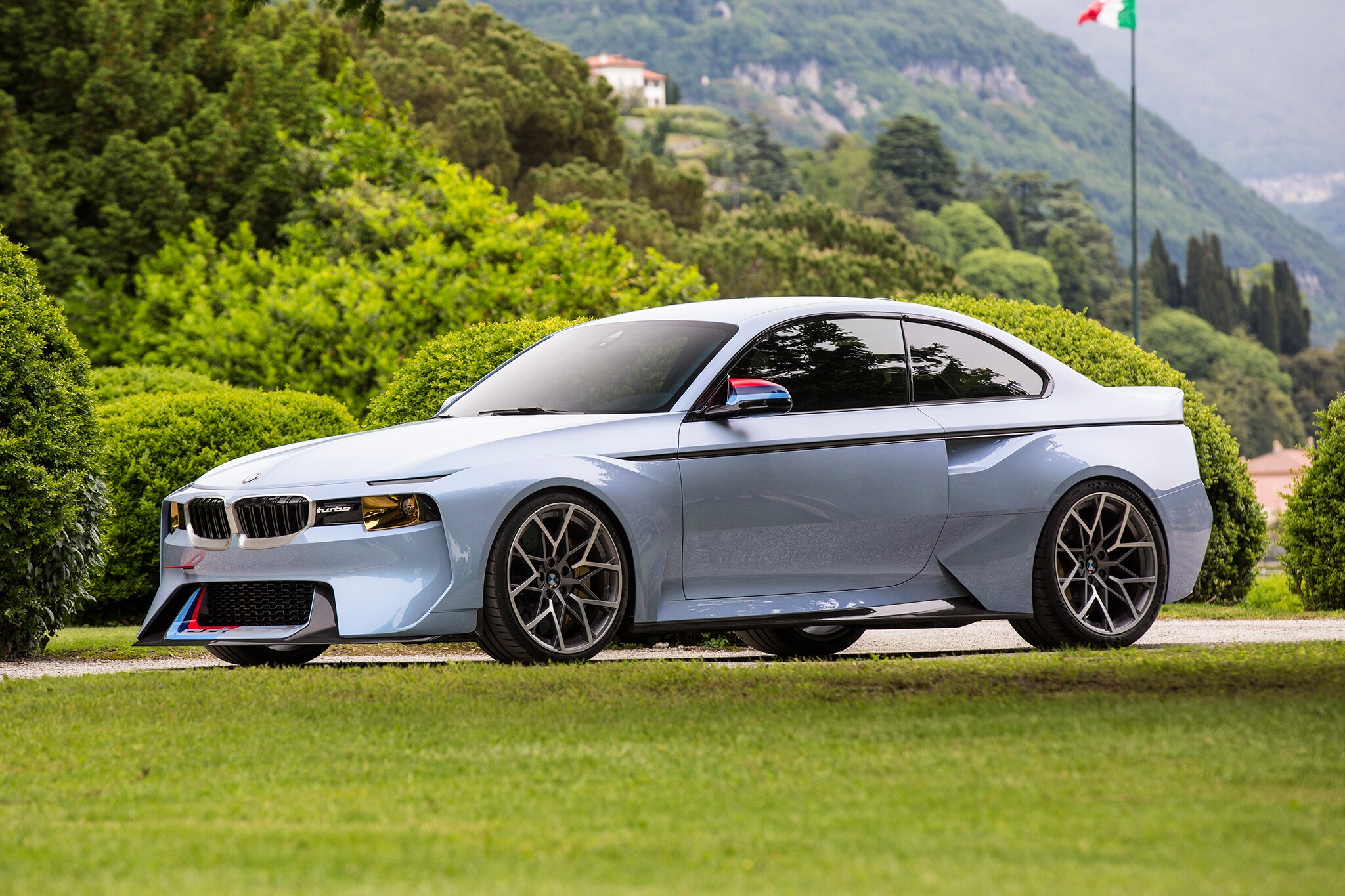Name:  BMW-2002-Hommage-concept-front-three-quarter-04.jpg
Views: 948
Size:  585.2 KB