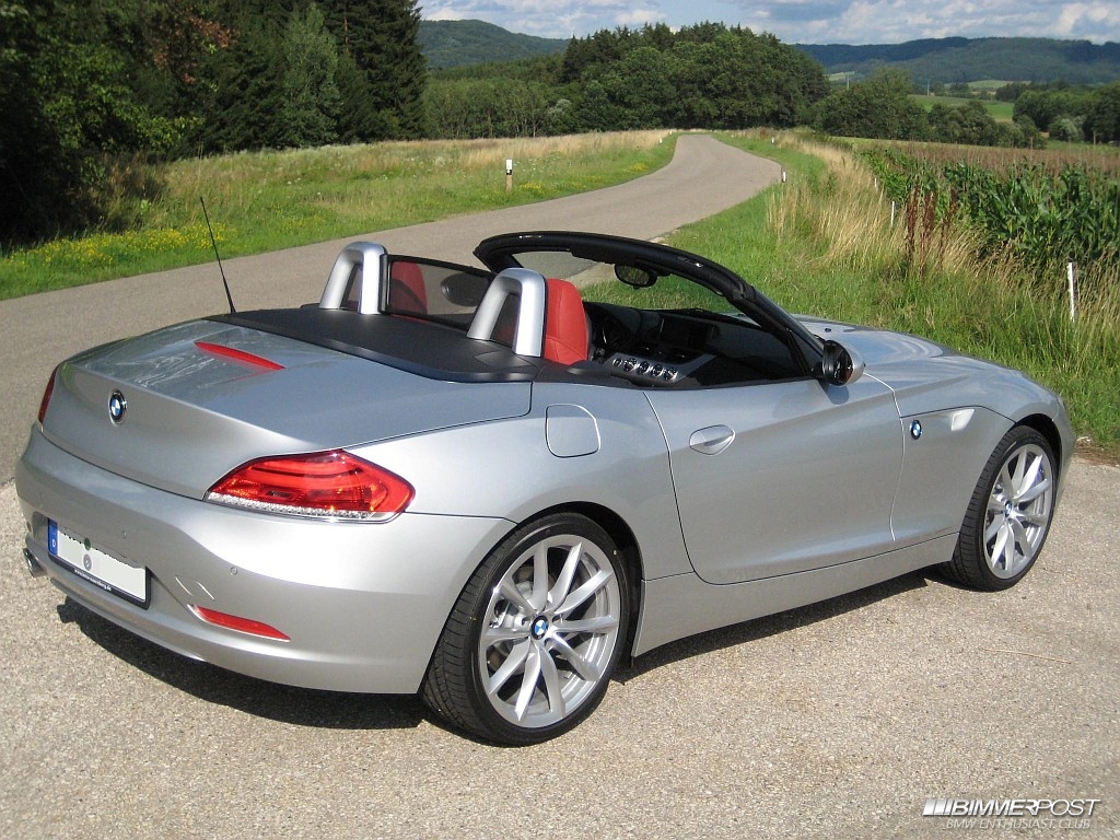 Dante's 2009 E89 Z4 Sdrive 30i - BIMMERPOST Garage